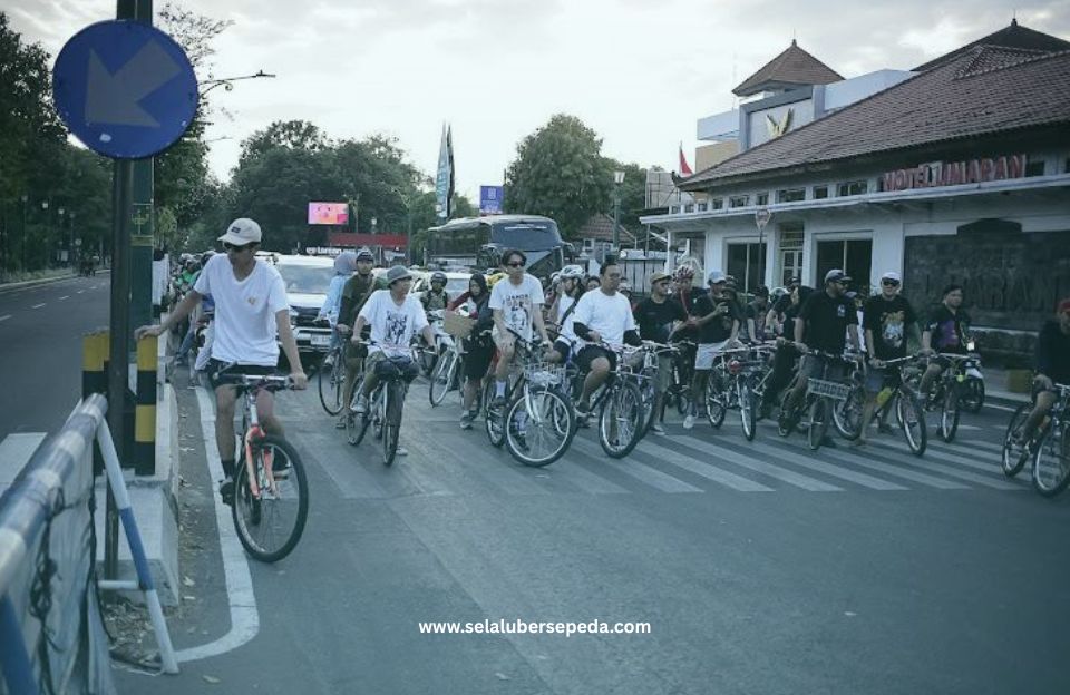 Selalu Bersepeda - Sepedaan Sore Bersama Jogjaterbike Komunitas Sepeda Jogja