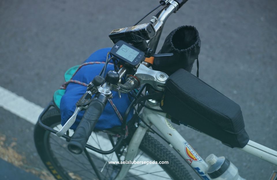 Set Up Sepeda Touring - Rak Depan Sepeda