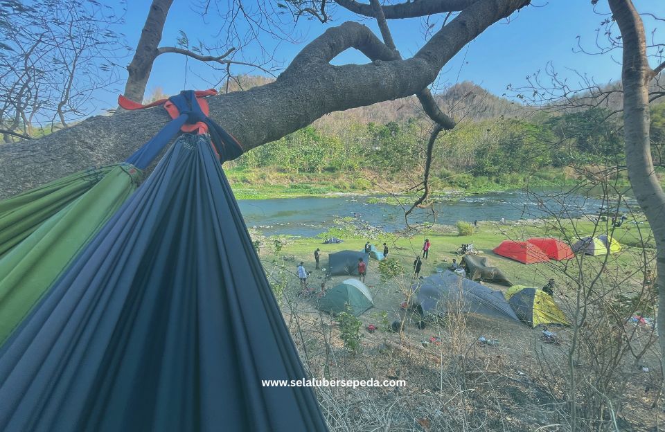 Pasang Hammock di Potrobayan